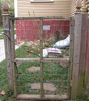 Building a dog outlet fence with welded wire